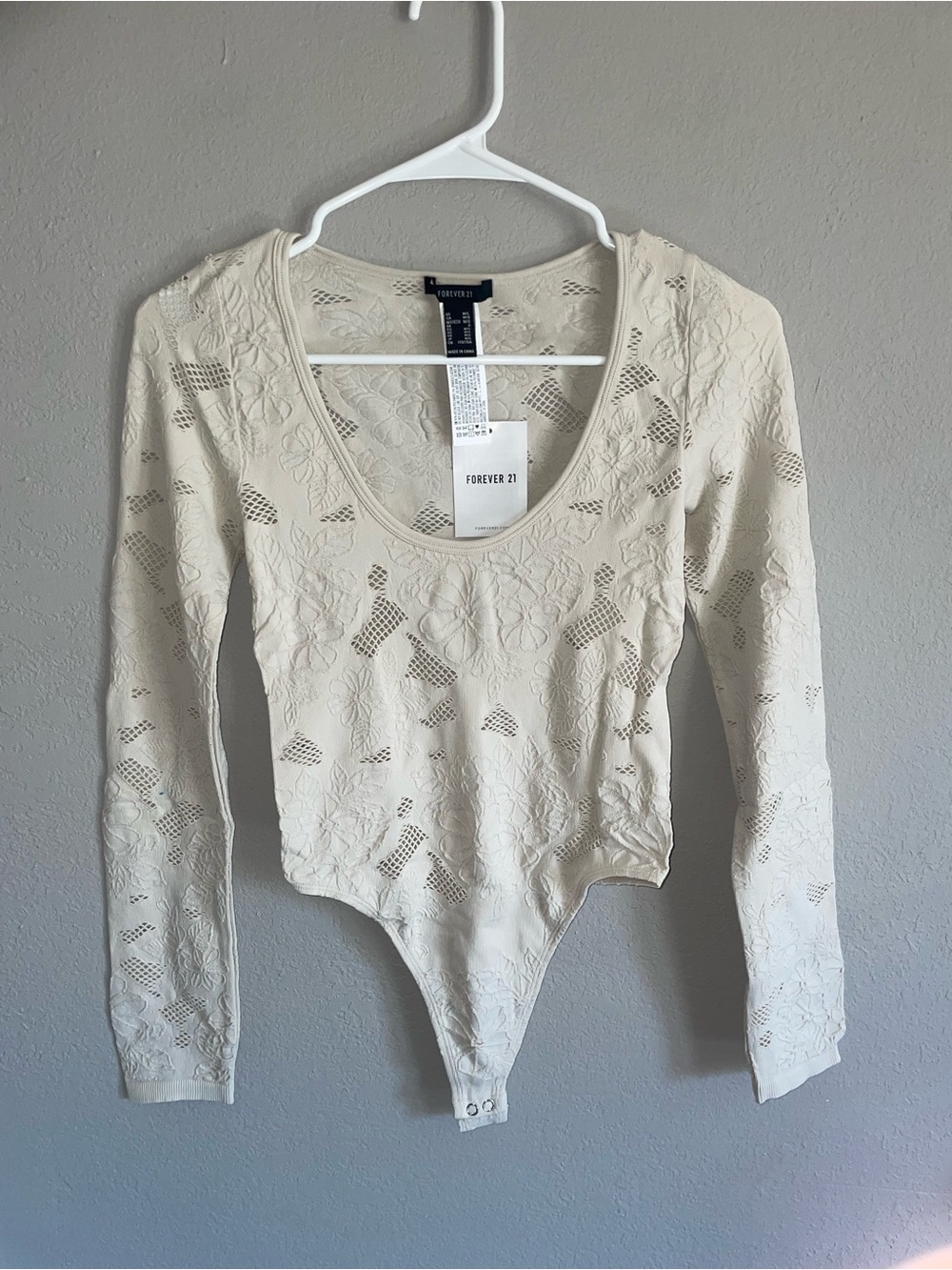 Forever 21 Cream Floral Lace Scoop-Neck Long Sleeve Bodysuit